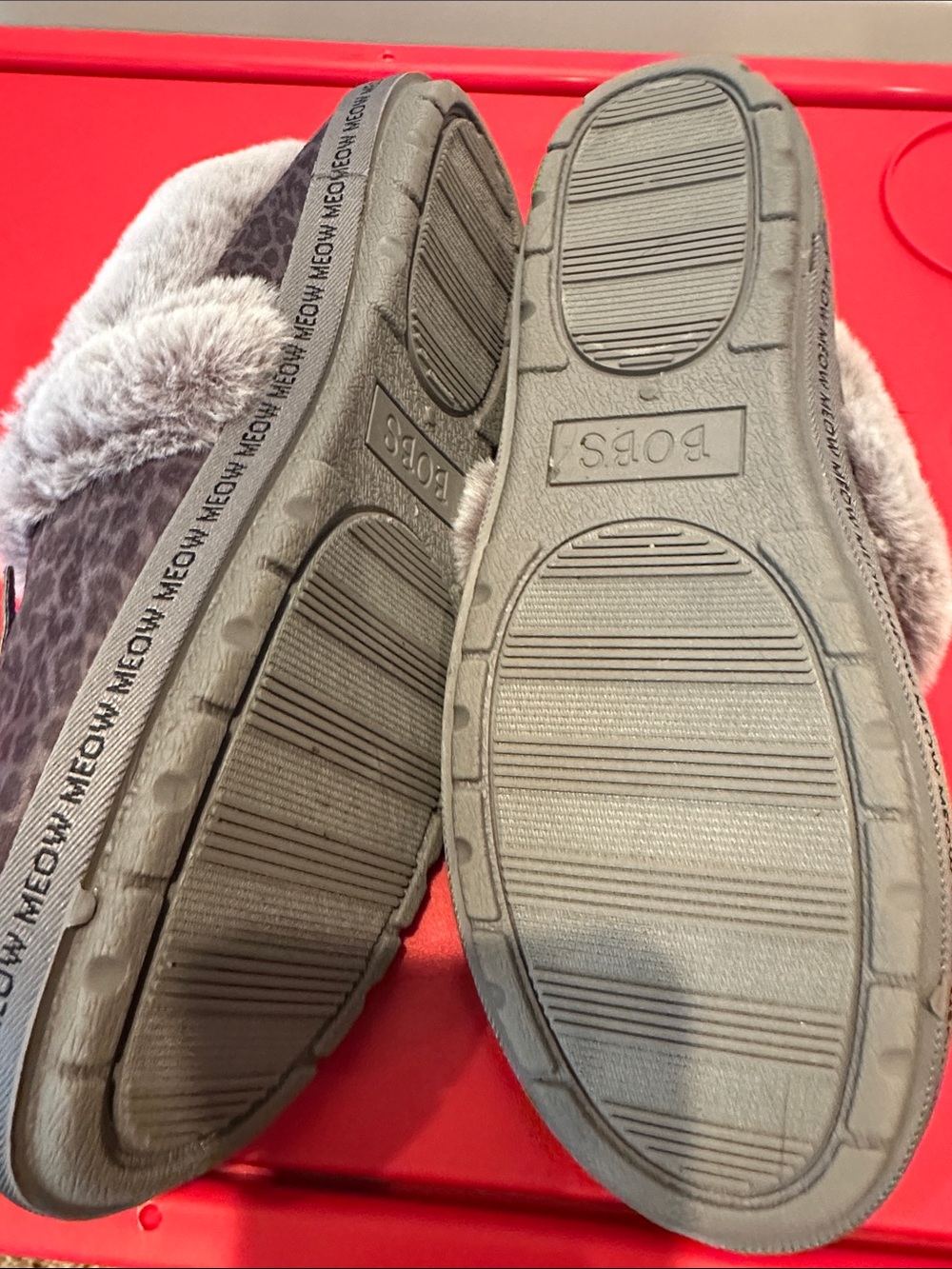 Skechers Gray Fuzzy Memory Foam Slippers - Picture 4 of 4